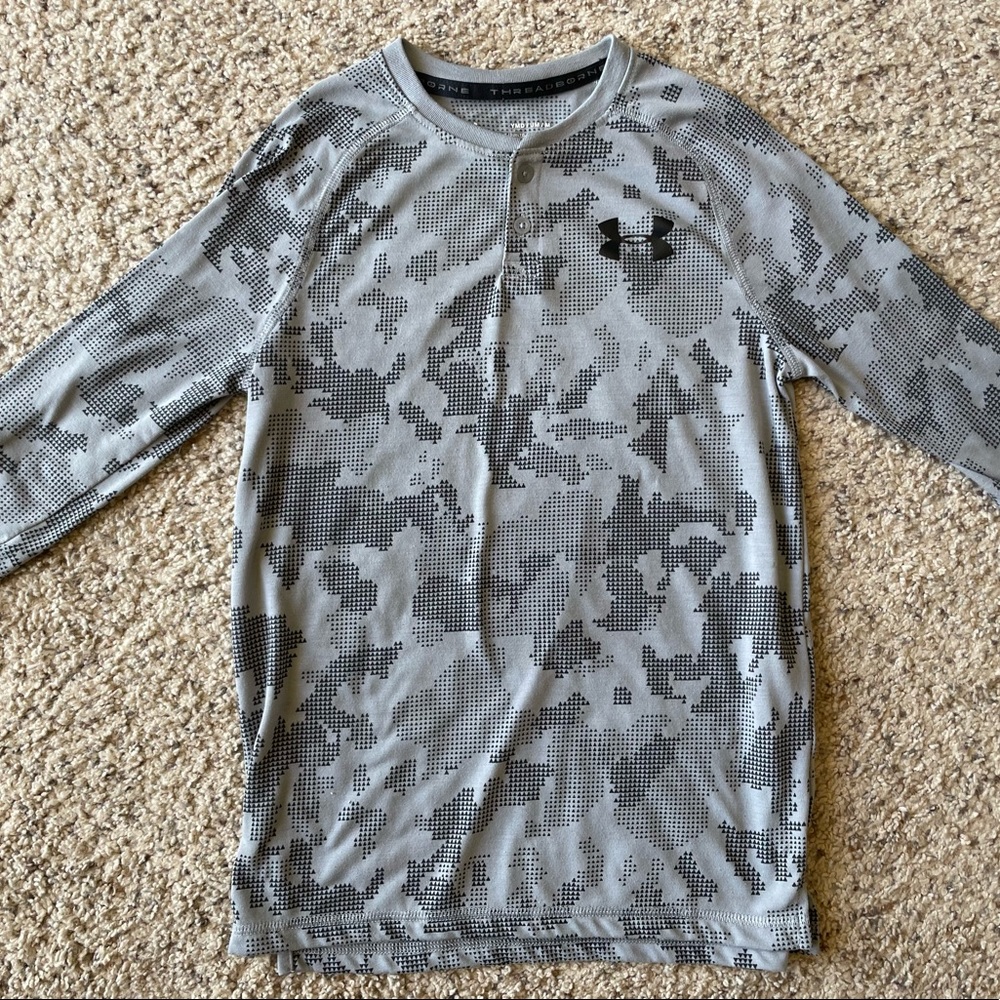 Under armour 3/4 sleeves  youth Medium